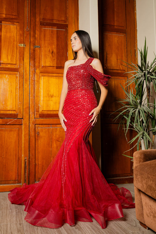 Vestido corte de Sirena con un tirante Color Rojo.