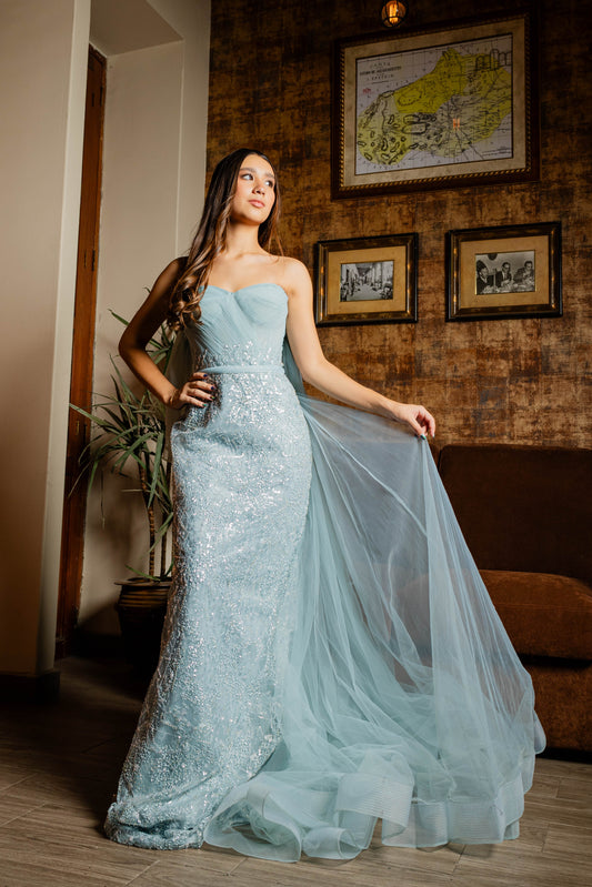 Vestido corte Sirena con extensión Color Azul.