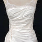 Vestido de Novia Ajustado Recto con Banda Lateral y Cauda, Con Tirantes, Escote Redondo, con Detalles de Bordado y Drapeado, Color White
