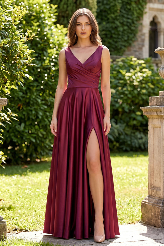 Vestido de Satén, Sin Mangas,  Cuello en V, Cuerpo plisado, Espalda Acordonada y Abertura en la Pierna, Varios Colores