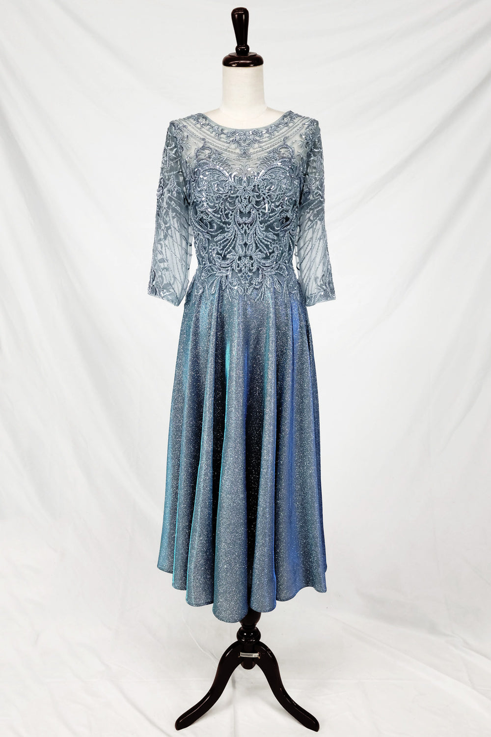 Vestido Midi con Bordados Ornamentales con Lentejuelas y Mangas 3/4 (Varios Colores)