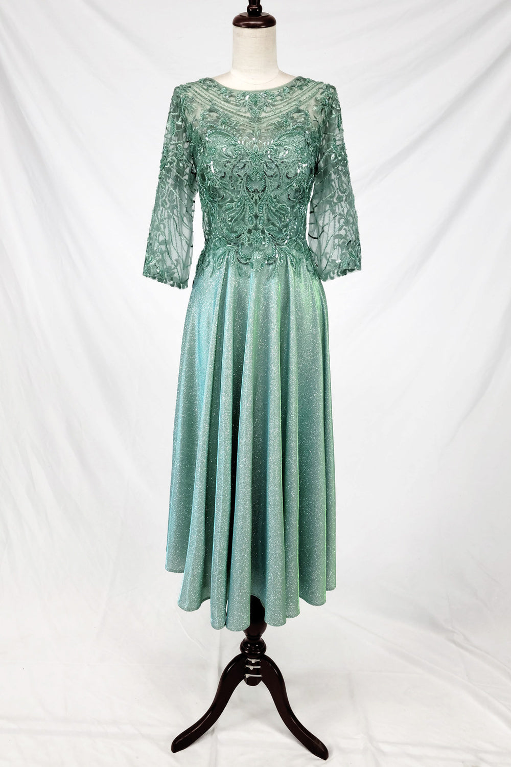 Vestido Midi con Bordados Ornamentales con Lentejuelas y Mangas 3/4 (Varios Colores)