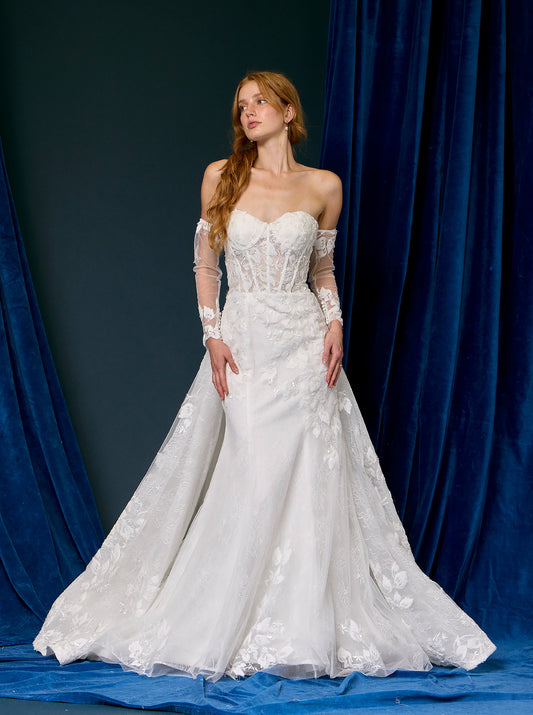 Vestido de Novia, Con Sobrefalda Desmontable, Escote Corazón, Corpiño Ilusión Tipo Corsé, Hombros Descubiertos Con Mangas Largas Desmontables, Color Off White