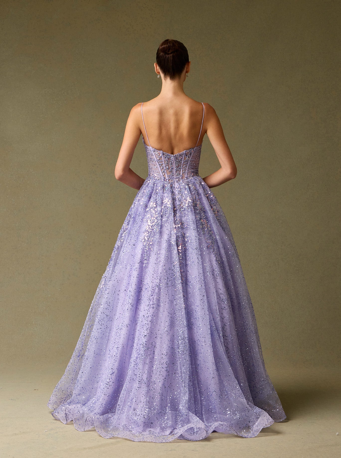 Vestido de Tul, en Corte A, Con Escote en V y Tirantes, Color Lilac
