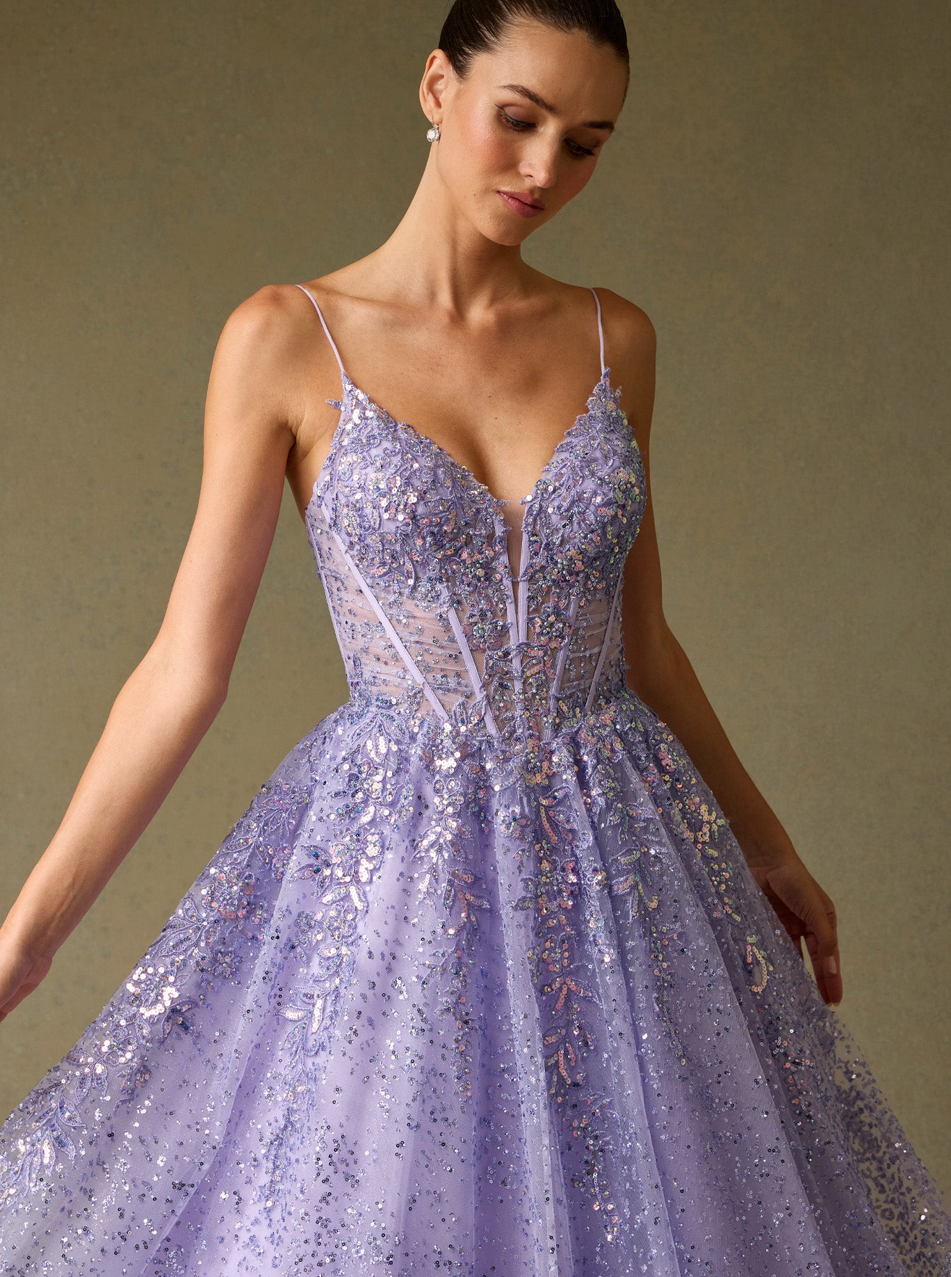 Vestido de Tul, en Corte A, Con Escote en V y Tirantes, Color Lilac
