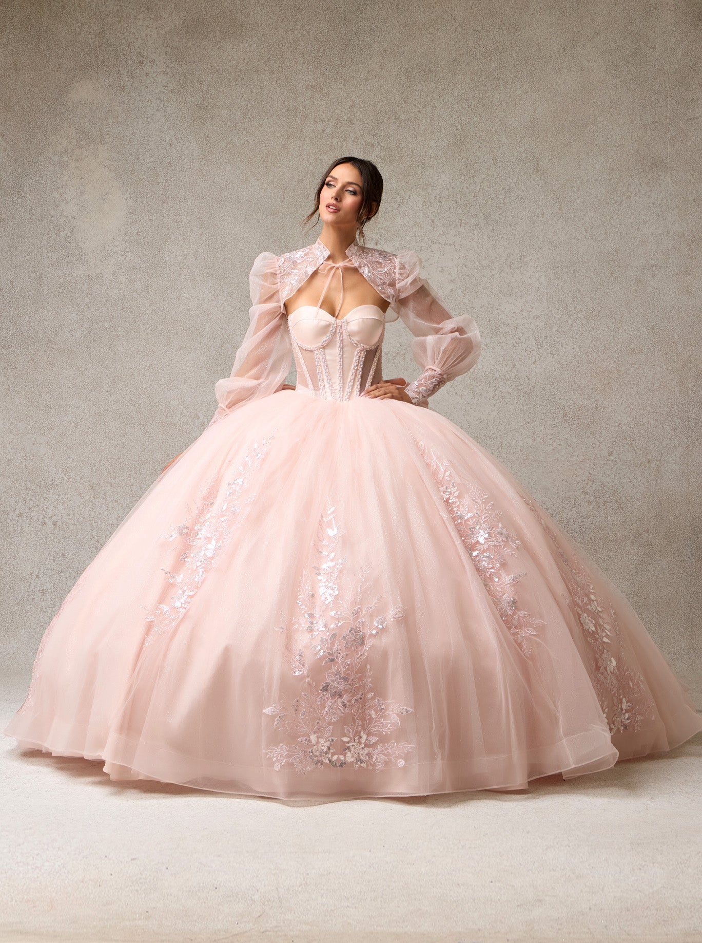 Vestido de Fiesta, Escote Corazón, Lazo Desmontable y Bolero de Manga Larga, Color Blush