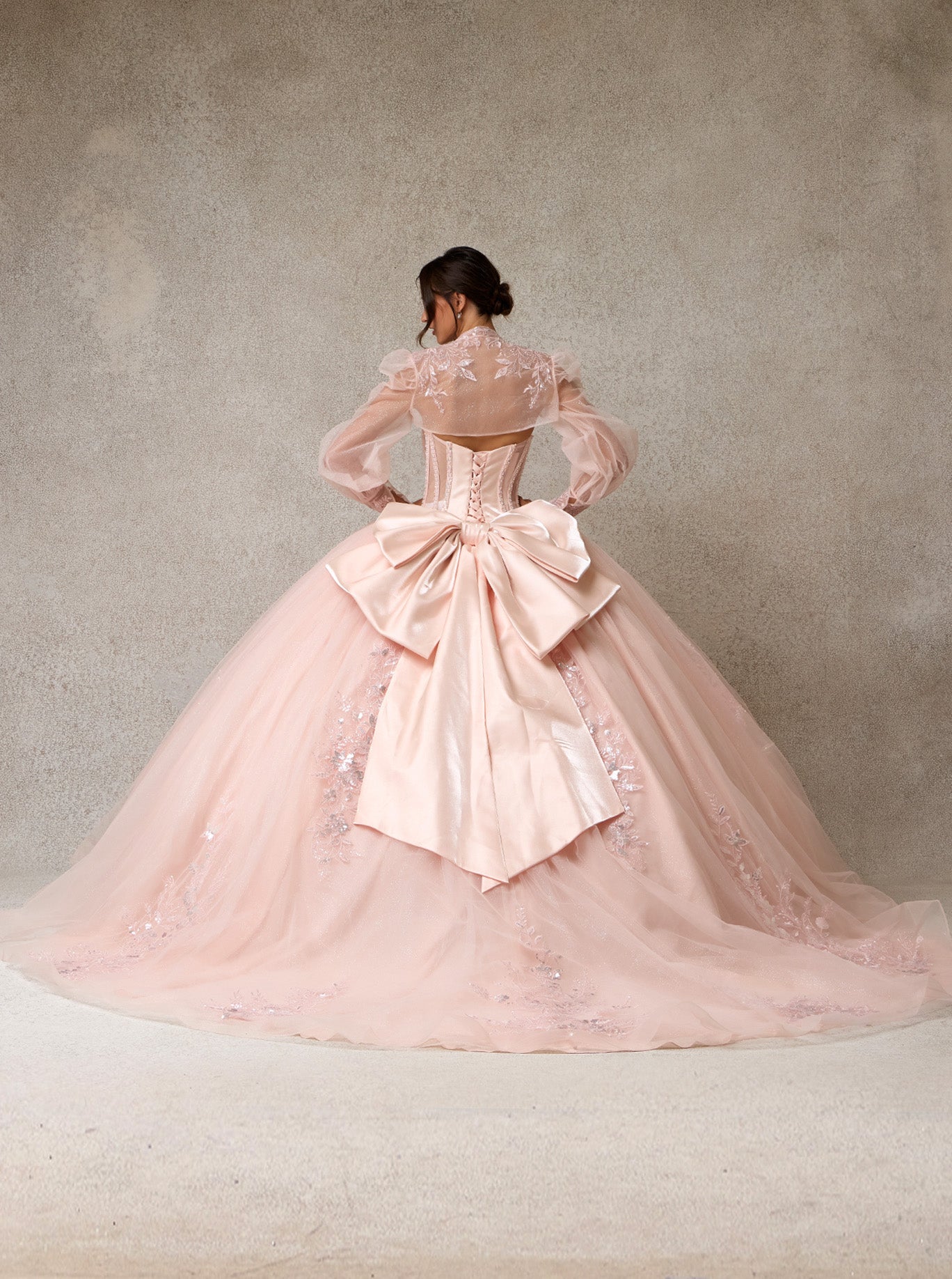 Vestido de Fiesta, Escote Corazón, Lazo Desmontable y Bolero de Manga Larga, Color Blush