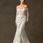 Vestido de Novia de Satén y Tul, con Hombros Descubiertos, Manga Larga y Escote Corazón. Color Off White