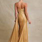 Vestido con Escote de Corazón y Abertura en la Pierna con Aplicaciones en Brillo, Color Gold