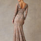 Vestido en Línea Recta con estampado de Encaje Color Taupe.
