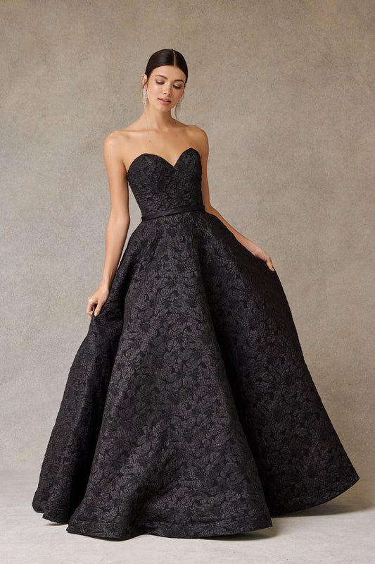 Vestido en Corte A con Escote de Corazón Colores Black