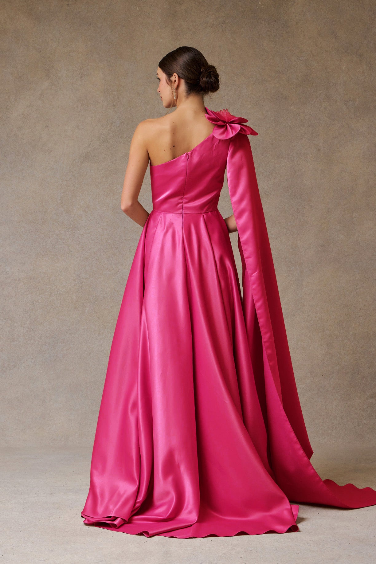 Vestido de Satén en Línea A con Abertura (Varios Colores)