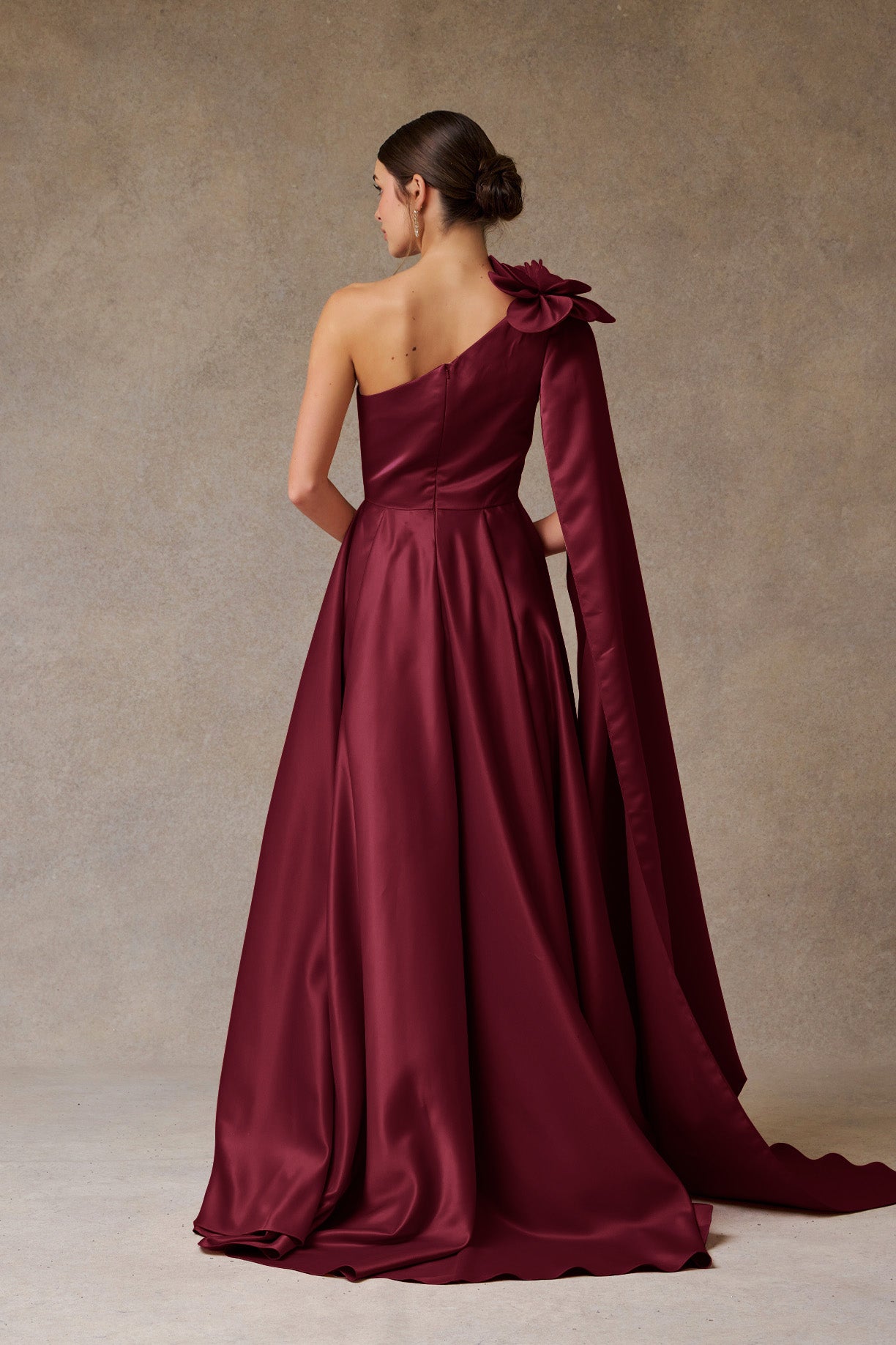 Vestido de Satén en Línea A con Abertura (Varios Colores)