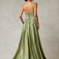 Vestido Línea A Sin Tirantes Con Abertura en la Perna y Con cordones enla Espalda Color Sage