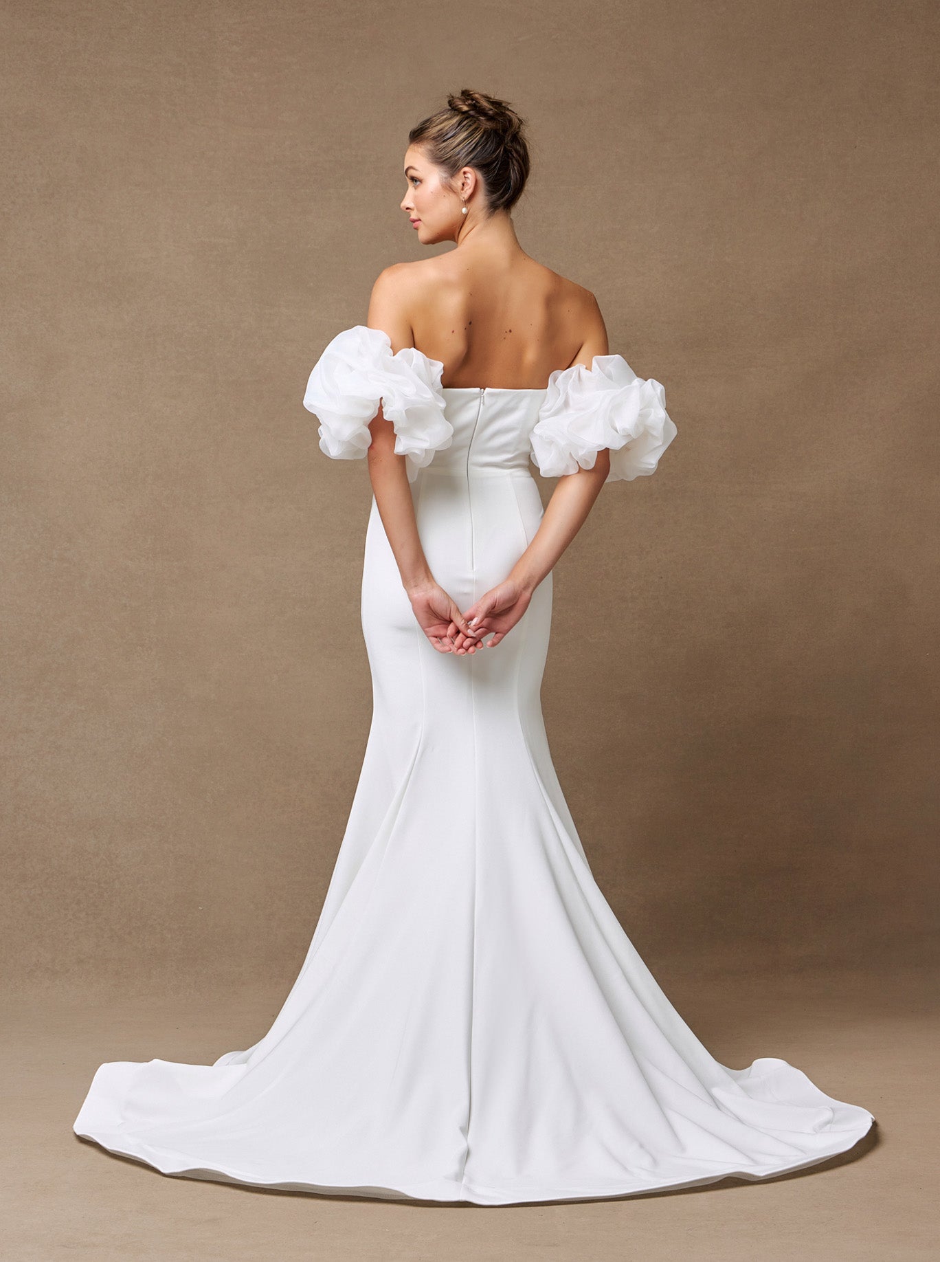 Vestido de Novia Corte Sirena Escote de Corazón con Mangas al Hombro Desmontables Color Off Whitte