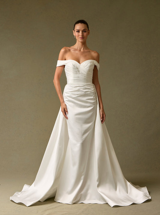 Vestido de Novia, Corte Sirena, Cauda Desmontable, Detalle de Drapeado en Corpiño y Cintura, Color Off White