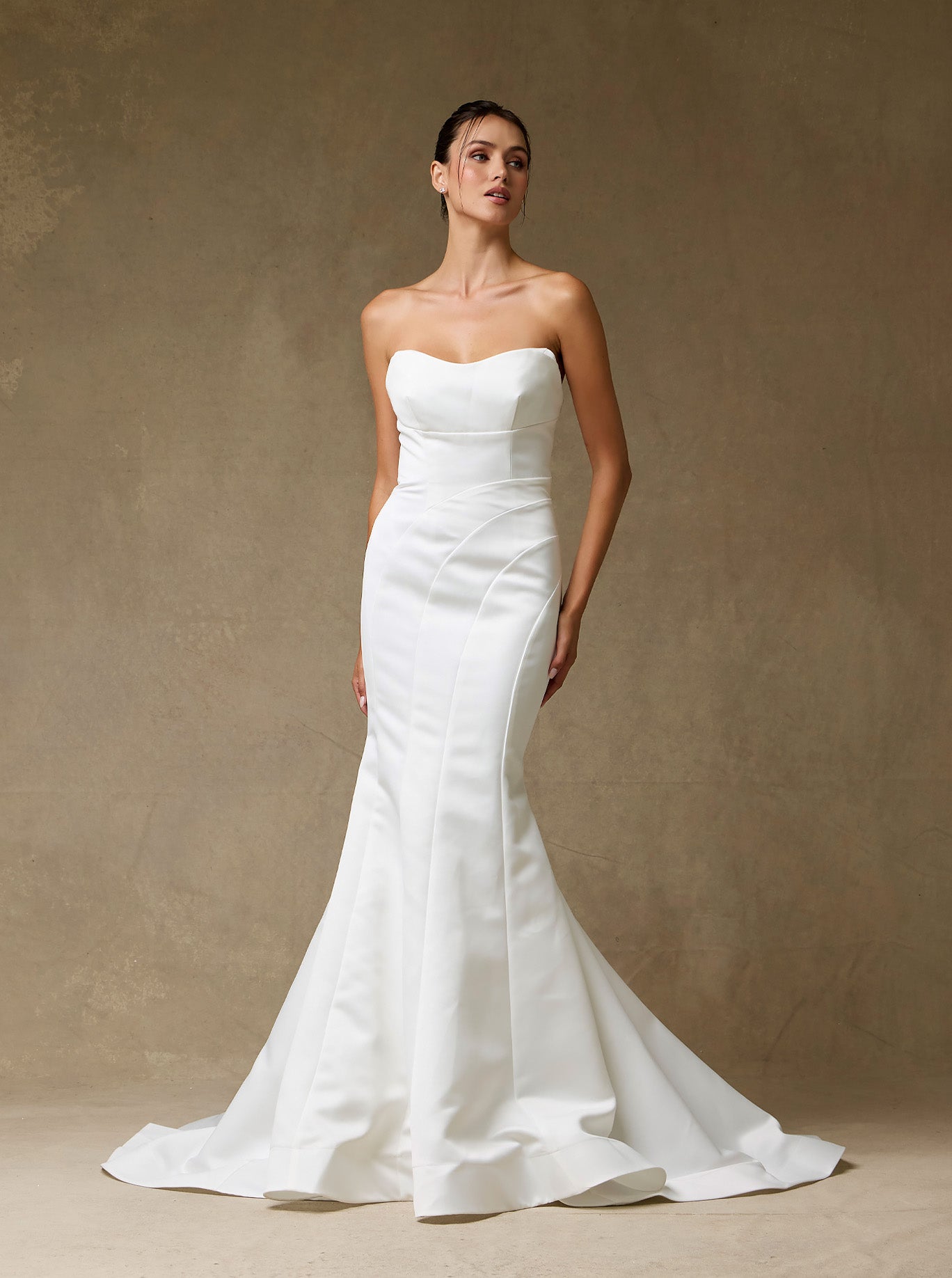Vestido de Novia Corte Sirena, sin Tirantes, Color Off White