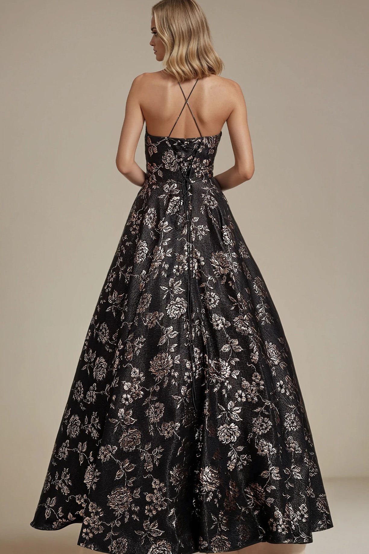 Vestido Estampado Floral Corte en A con Cuello Alto Color Black Gold Print