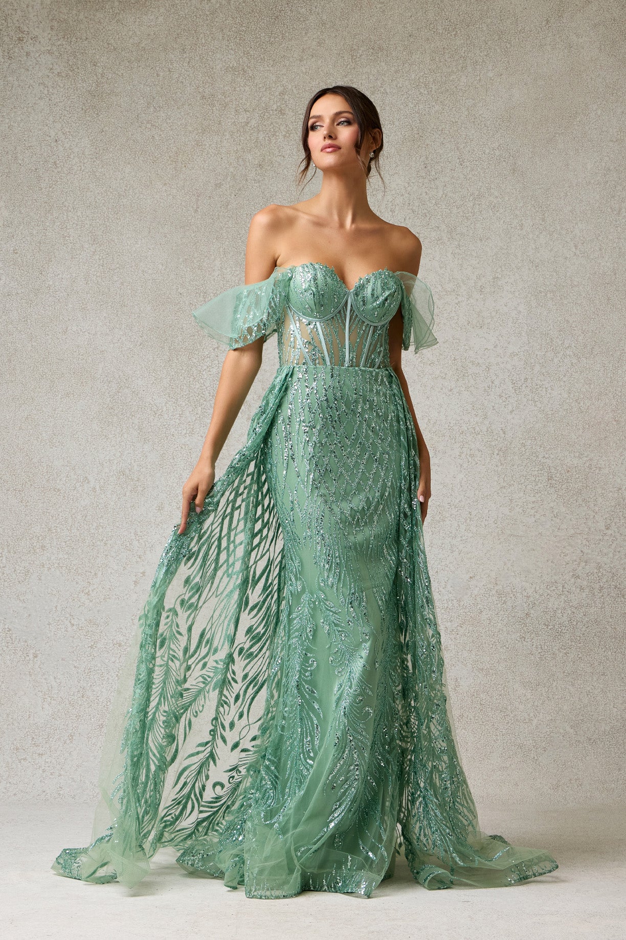 Vestido Línea Recta Con Sobrefalda y Mangas Cortas. (Varios  Colores)