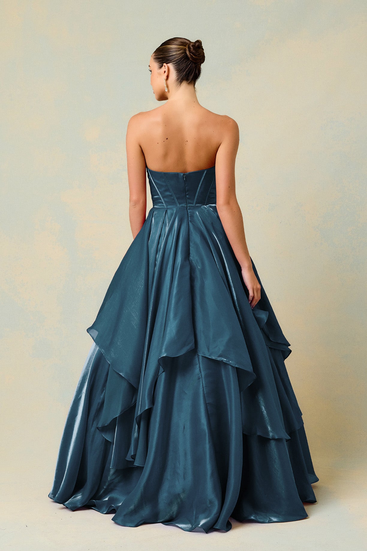 Vestido en Línea A a Capas y Straplees, Color Slate Blue y Navy