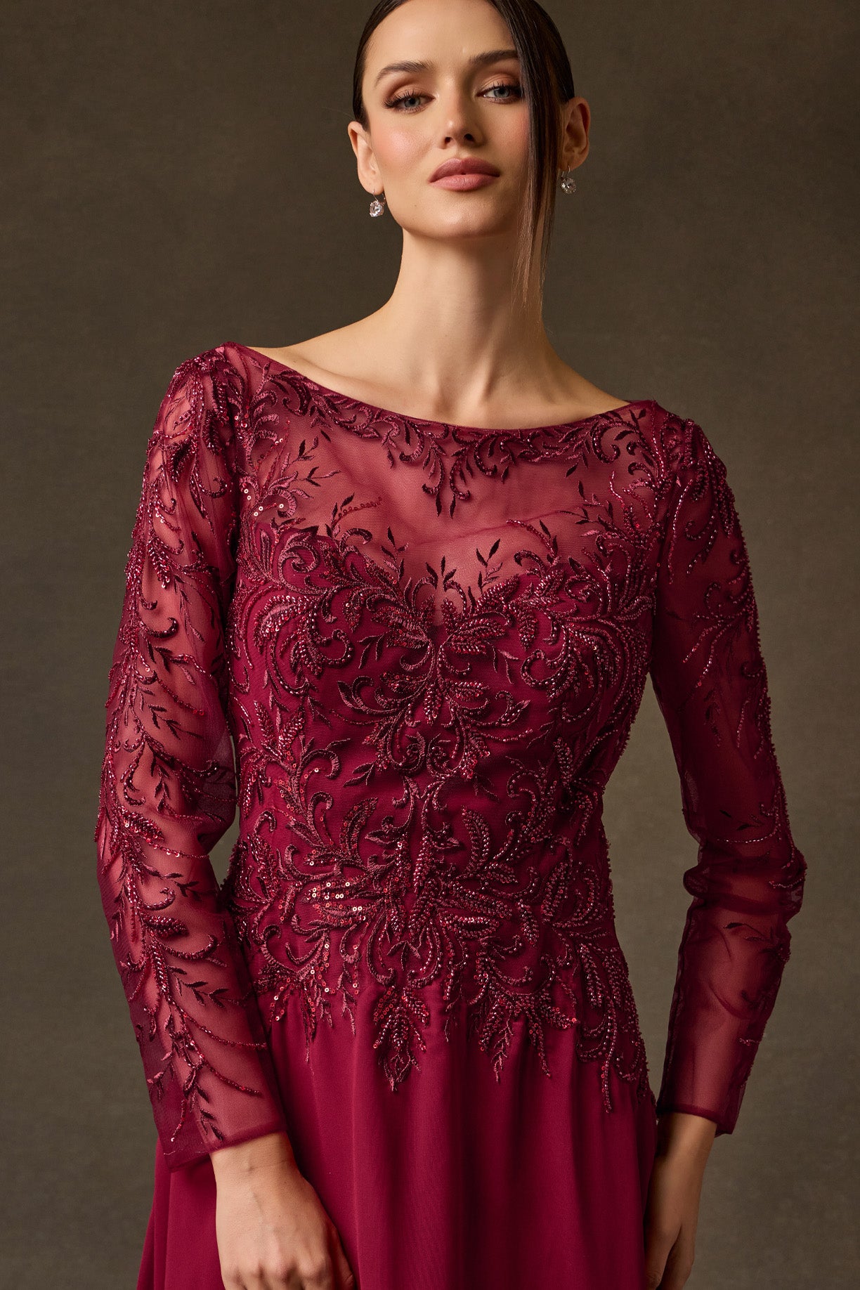 Vestido Línea A Con Manga Larga con Encaje Color Navy y Burgundy