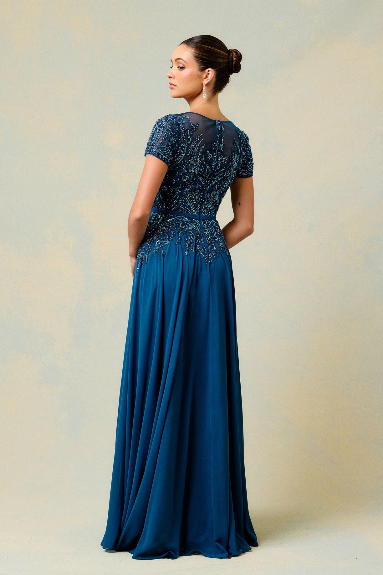 Vestido en Línea A Con Mangas Cortas Color Teal.
