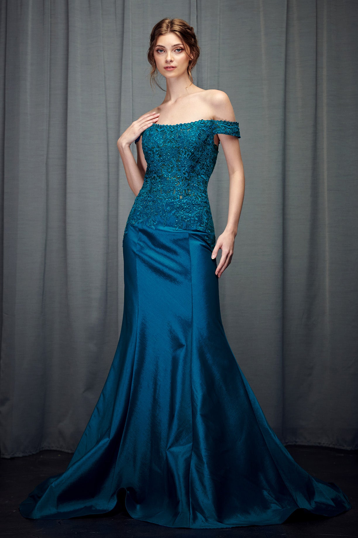 Vestido Corte Sirena Con Hombros Descubiertos (Varios Colores)