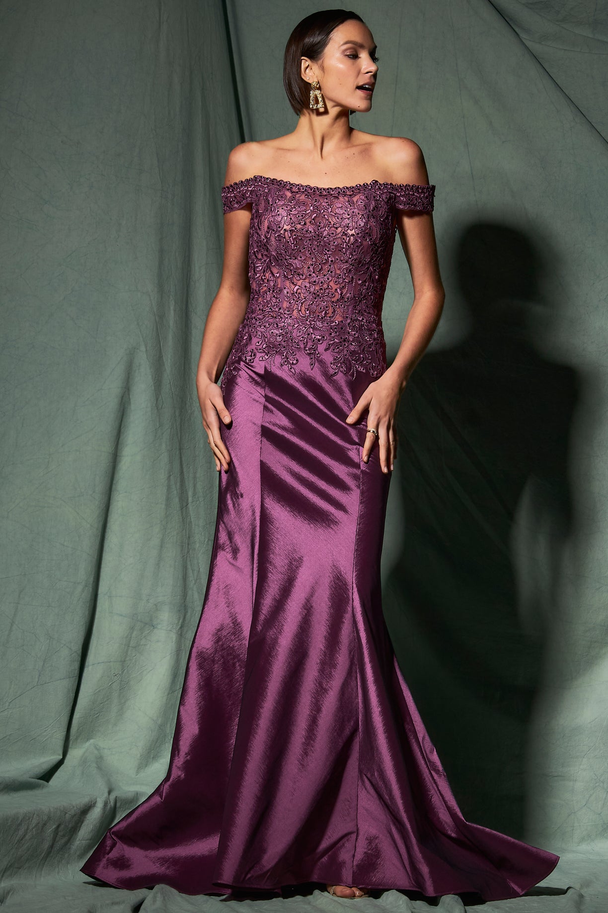 Vestido Corte Sirena Con Hombros Descubiertos (Varios Colores)