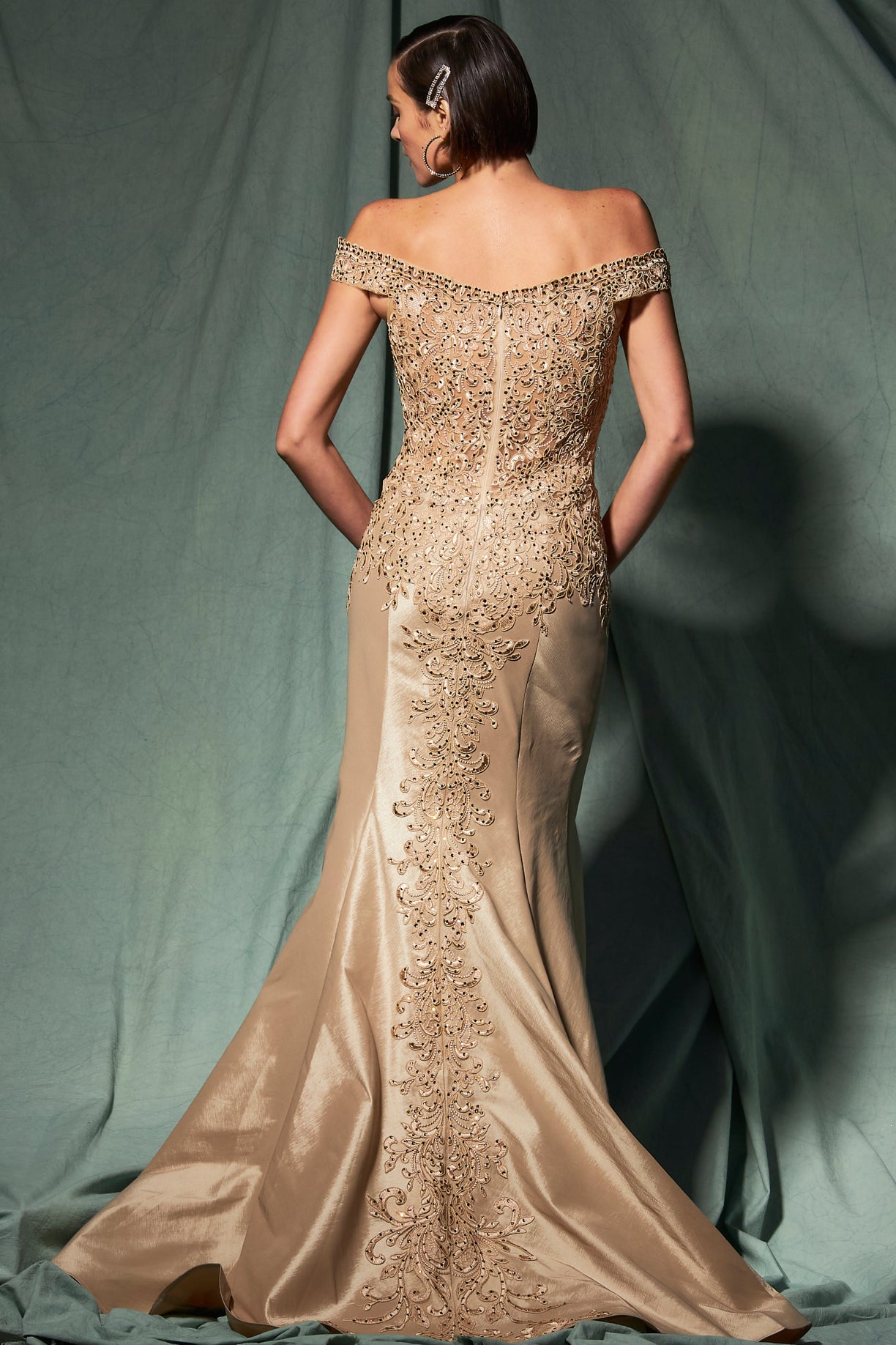 Vestido Corte Sirena Con Hombros Descubiertos (Varios Colores)