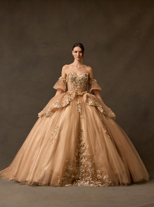 Vestido de Fiesta  Con Cauda, de Tul con Bordados con Purpurina, Lentejuelas, Cristales y Abalorios, Color Champagne  Gold