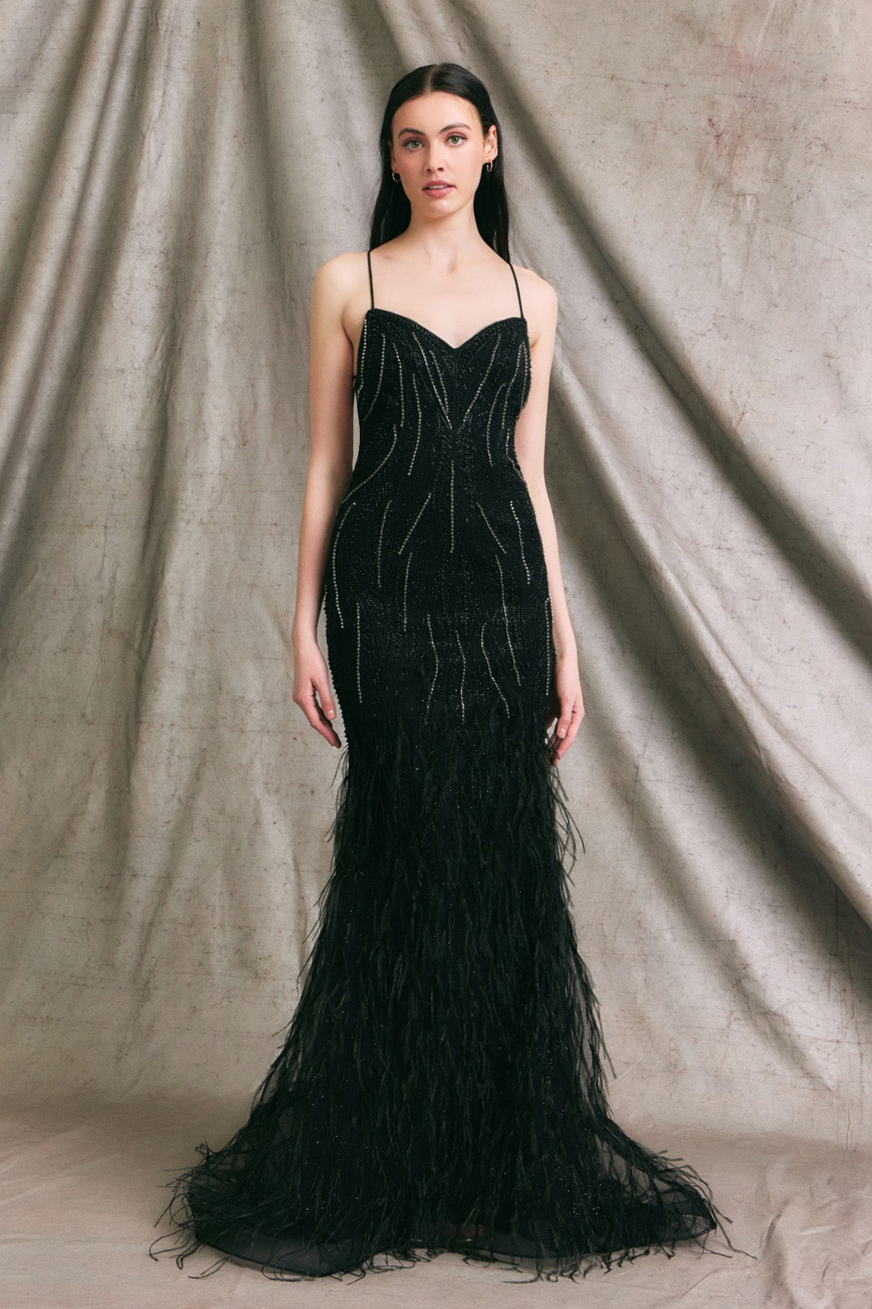 Vestido Corte Sirena, Sin Mangas y Espalda con Cordones Black.