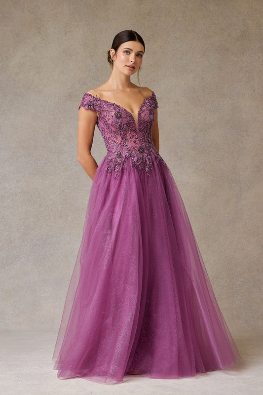 Vestido en Corte A de Tul Bordado con Cristales, Cuentas y Lentejuelas, Color Ligth Plum