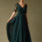 Vestido Corte Recto Manga tres cuartos, escote en V. Color Dark Green.