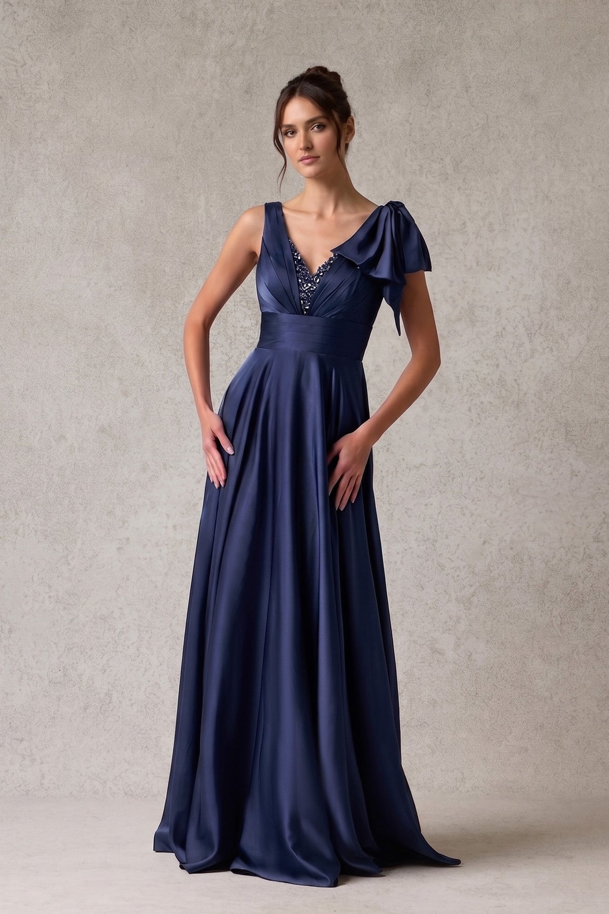 Vestido de Satén en Línea A Cuello V, Varios Colores