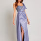 Vestido con un Hombro Escote en Corazón y con Apertura Color Smokey Blue.