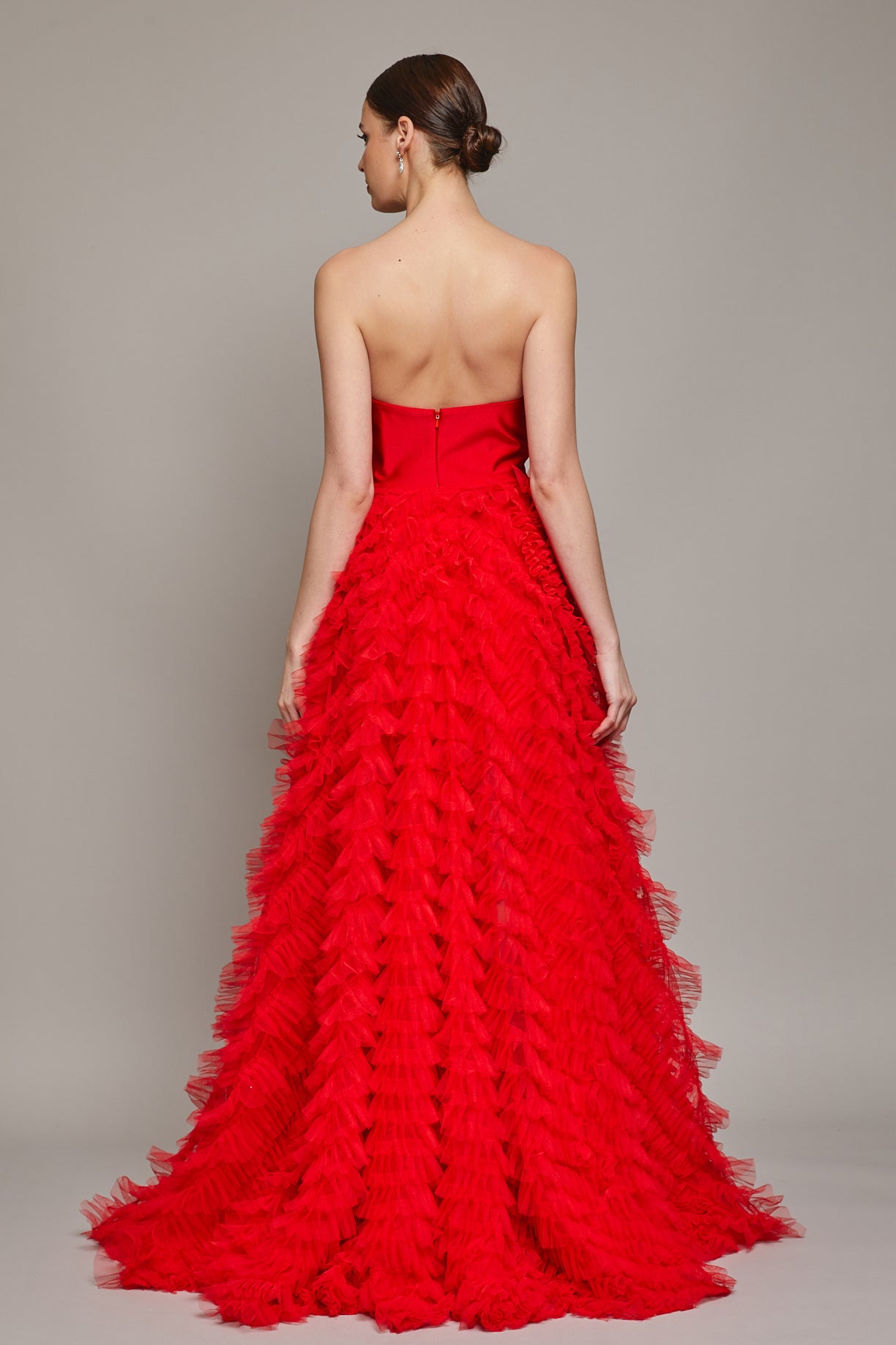 Vestido en Línea A, Sin Tirantes, Escote en Corazón y con Abertura Color Red.