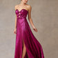 Vestido en Línea A con Abertura en la Pierna Escote de Corazón con Moños Color Magenta