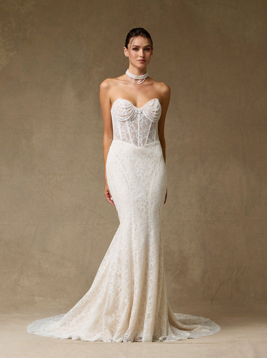 Vestido de Novia de Tul con Encaje, Corte Sirena, Escote de Corazón y Gargantilla, Color Off White