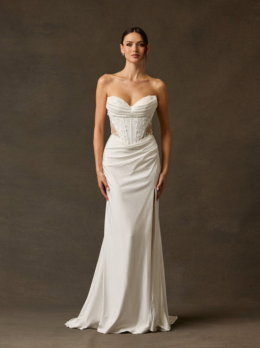 Vestido de Novia, Corte Recto, Corpiño con Encaje y Escote Corazón con Detalle Drapeado, Color Off White