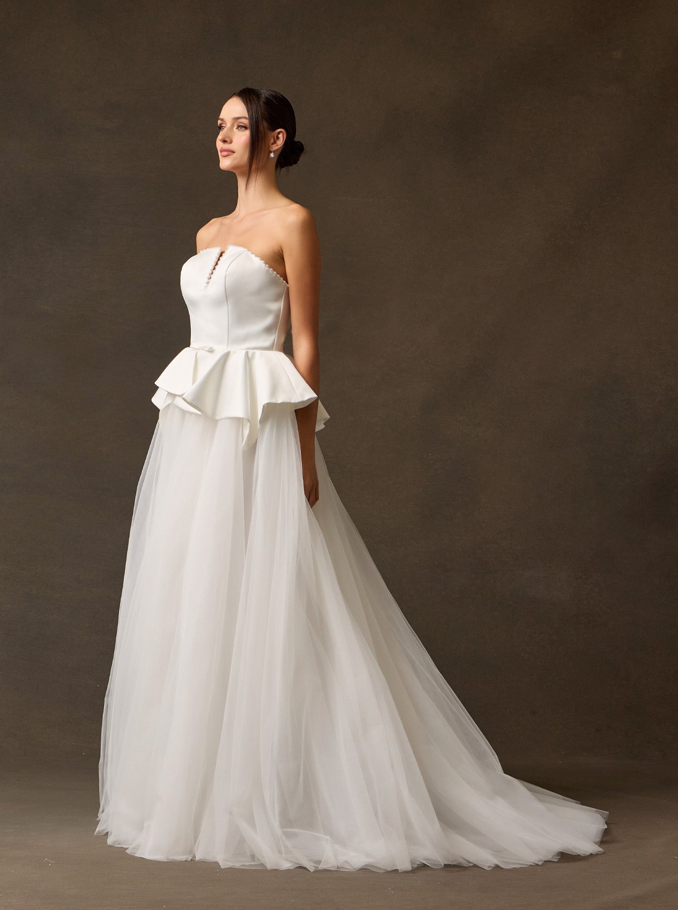 Vestido de Novia, Corte A, con Escote en V, sin Tirantes, Color Off White