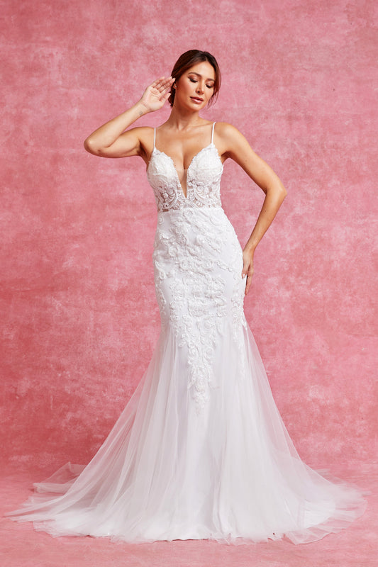 Vestido de Novia Corte Sirena, con Tirantes Escote en V de Tul Bordado, Color Off White