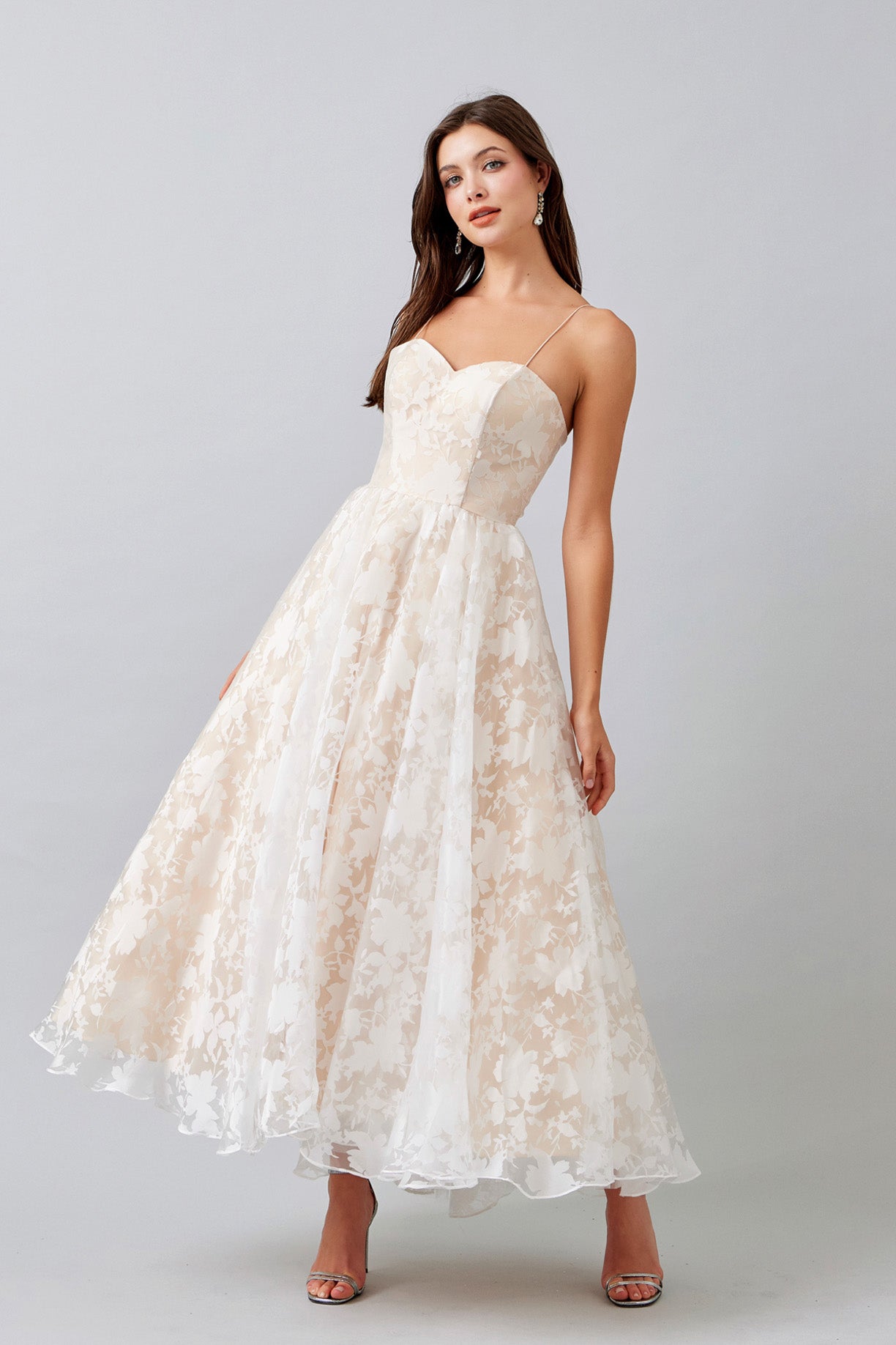Vestido de Novia  Línea A Corto Midi Con Cordones en la Espalda (Varios Colores)