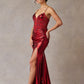 Vestido Con Cuello V, abertura y Cordones en la Espalda Color Red.