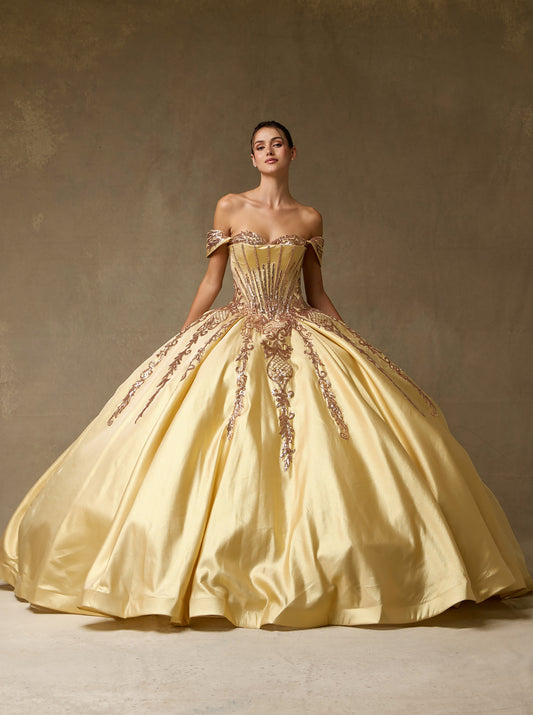 Vestido de Fiesta con Hombros Descubiertos, Escote de Corazón y Lazo Desmontable, Color Gold