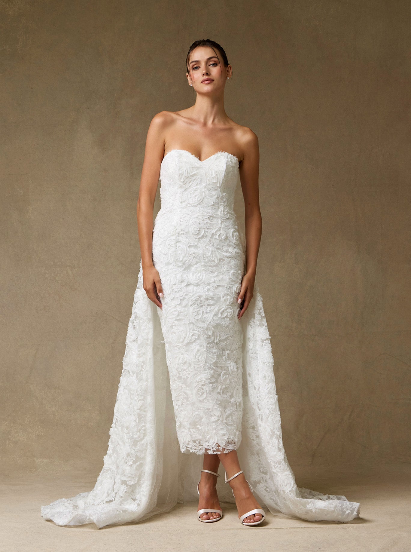Vestido de Novia Midi Con Cauda Color Off White