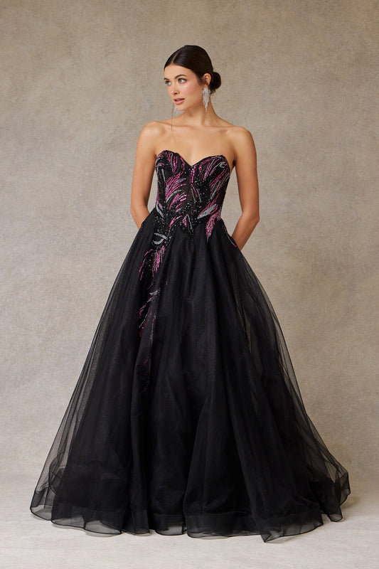 Vestido de Tul con Brillo y Corsé Bordado con Cuentas, Cristales y Lentejuelas Color Black con Fushcia