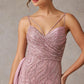 Vestido Corte Sirena Con Tirantes Con Funda de lado Color Blush.