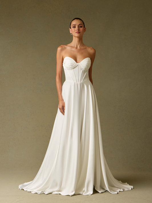 Vestido de Novia Corte en A, sin Tirantes, Escote Corazón, Color Off White