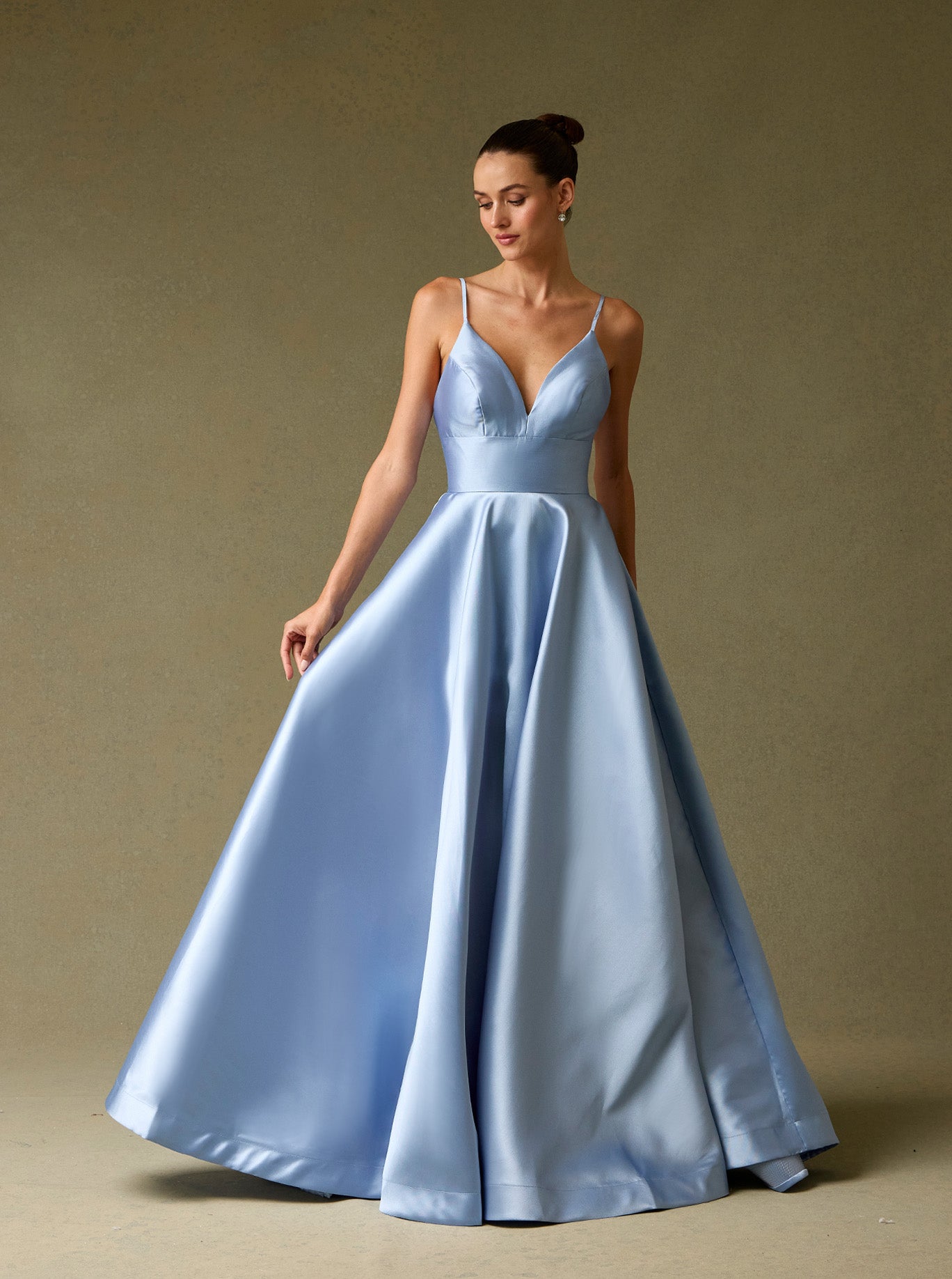 Vestido Corte en A con Tirantes y Escote en V, Color Magenta y Ice Blue