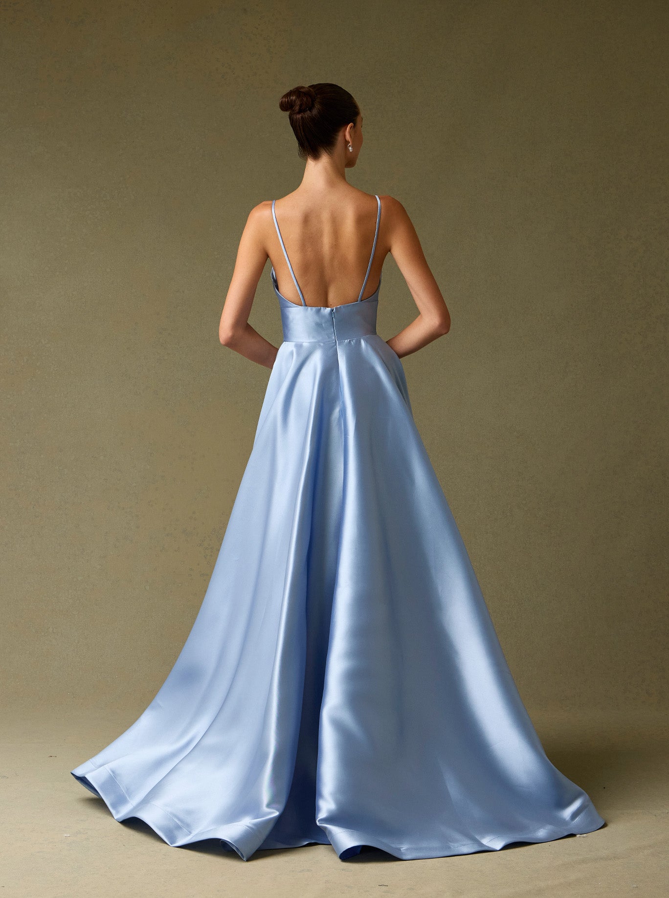 Vestido Corte en A con Tirantes y Escote en V, Color Magenta y Ice Blue